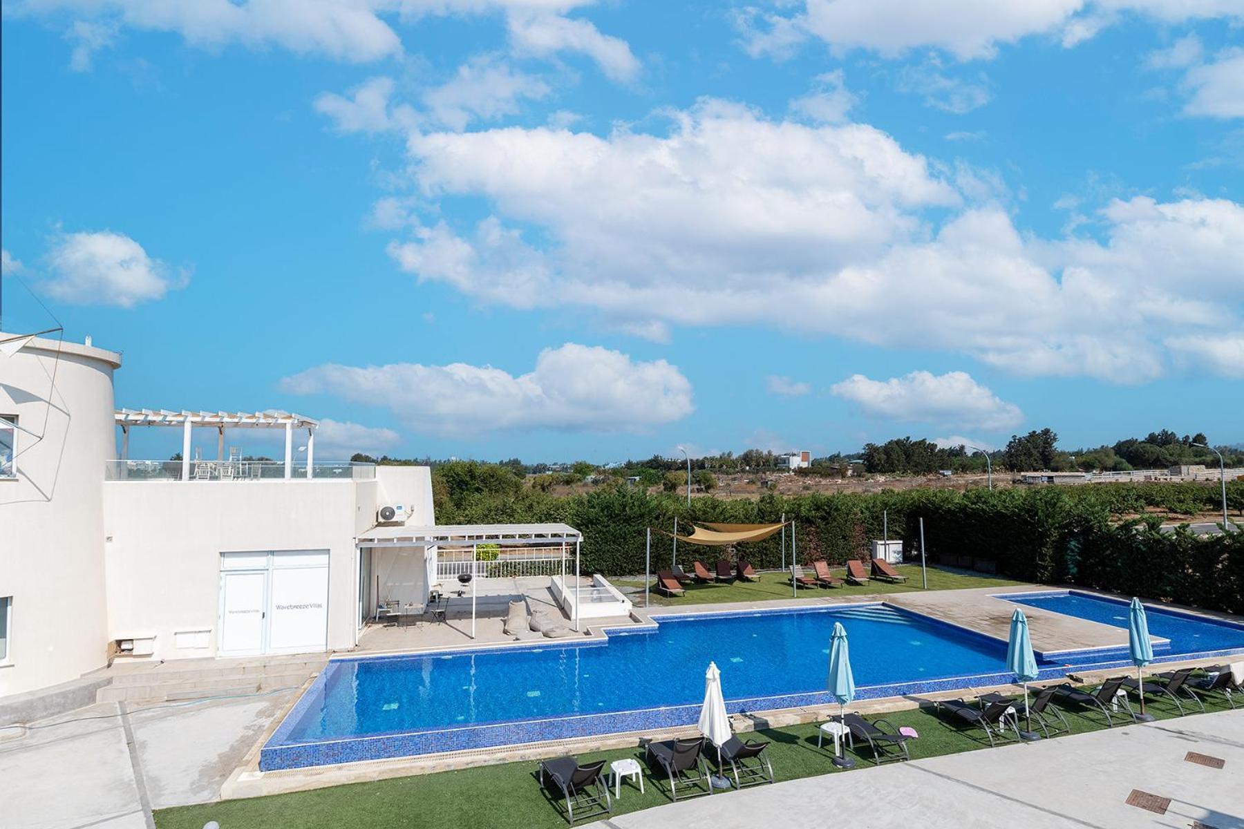 Blue Diamond Beach Villas Paphos Buitenkant foto