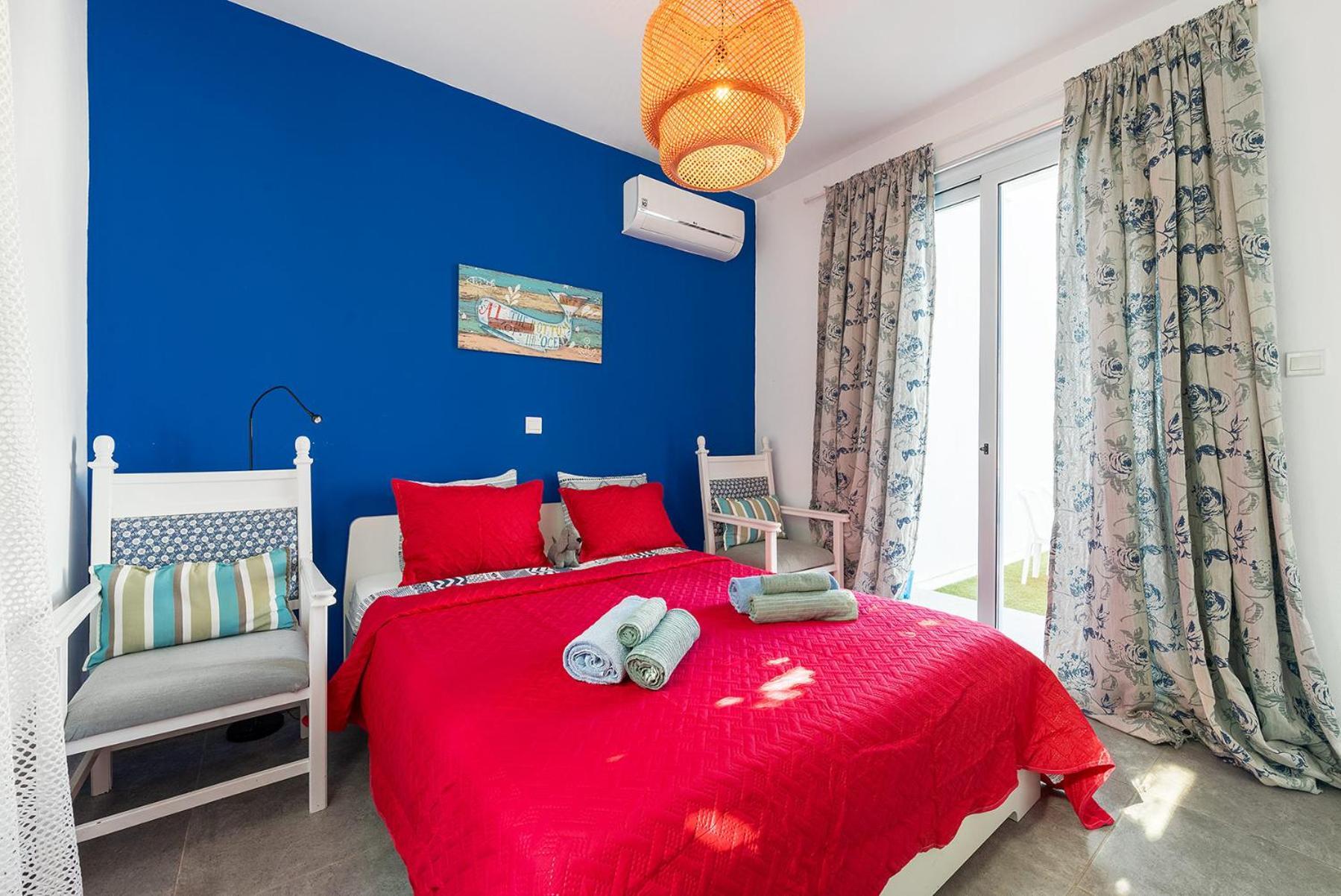 Blue Diamond Beach Villas Paphos Buitenkant foto