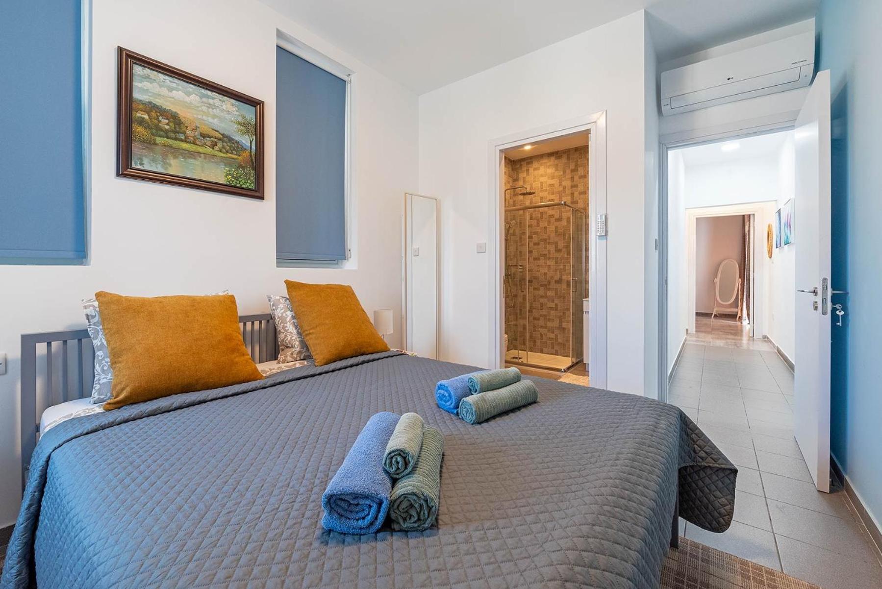 Blue Diamond Beach Villas Paphos Buitenkant foto