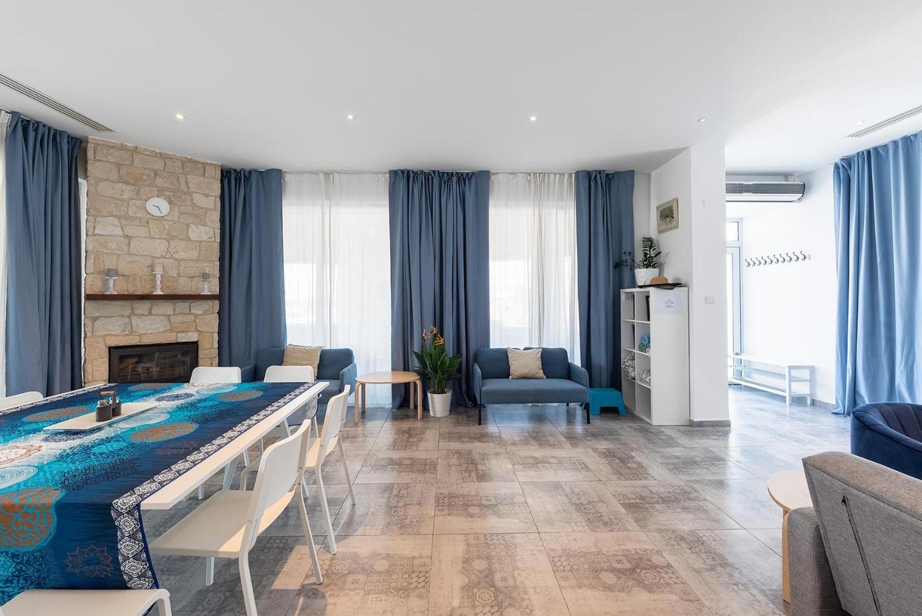 Blue Diamond Beach Villas Paphos Buitenkant foto