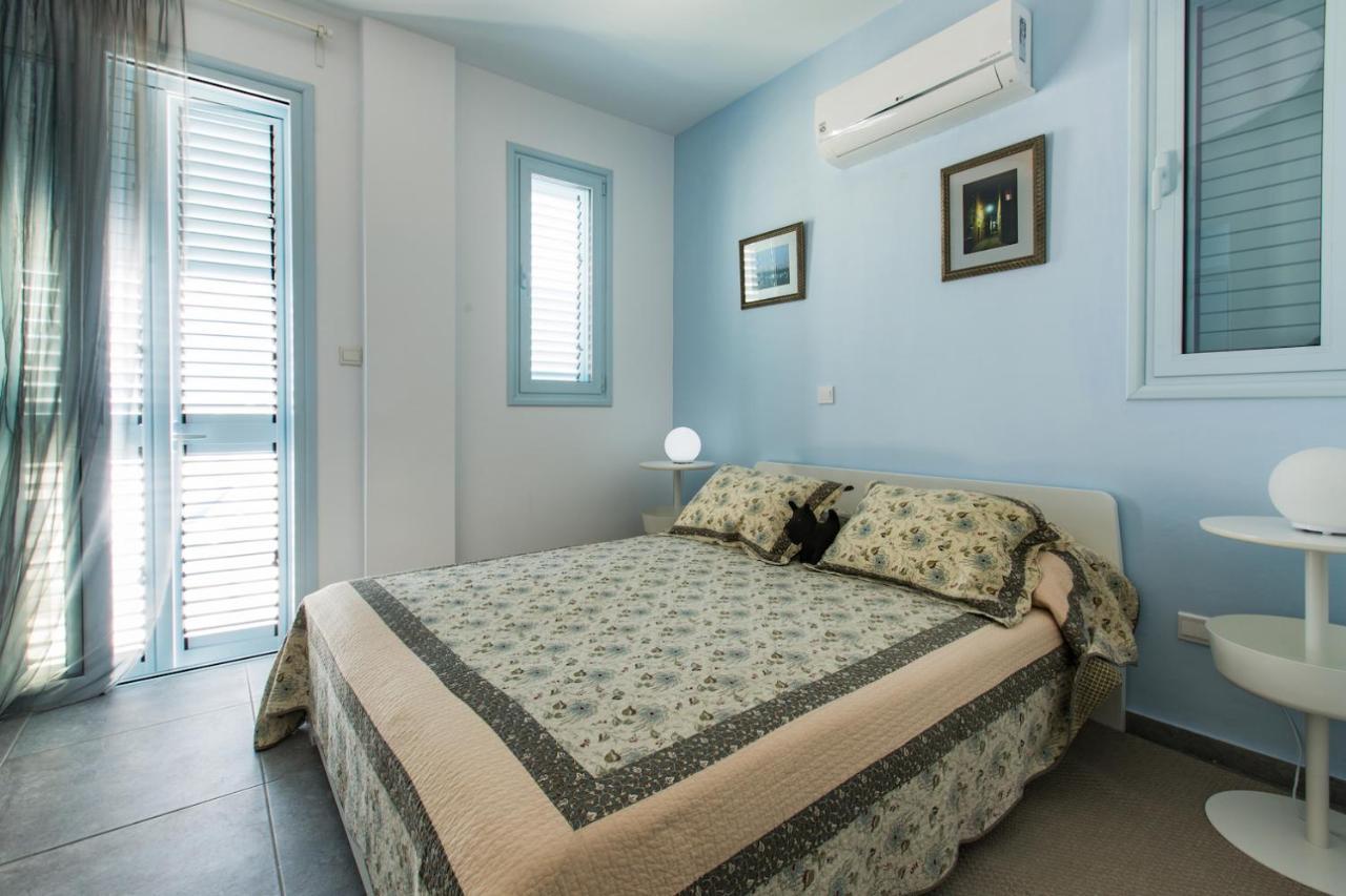 Blue Diamond Beach Villas Paphos Buitenkant foto